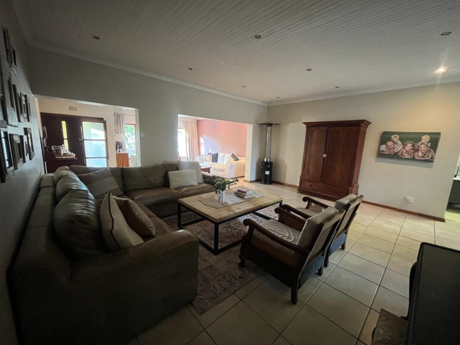 4 Bedroom Property for Sale in Middelpos Northern Cape